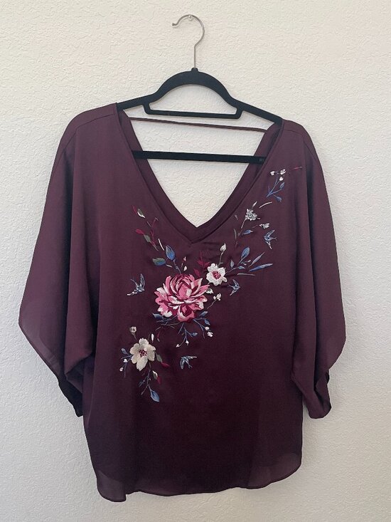 White House Black Market Tops - White House Black Market Embroidered Blouse Size M | Burgundy Floral Top